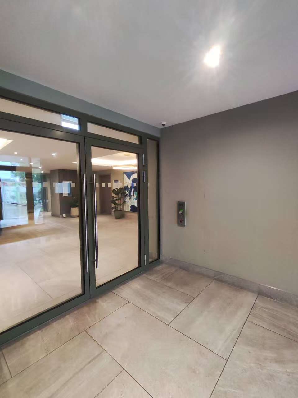 Secure entrance with video intercom