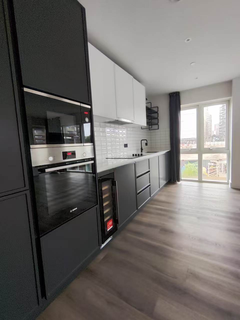 Kitchen with Bosch integrated appliances